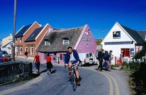 Doolin Cottage | Doolin Village L07 - a two story that sleeps 6 guests in 3 bedrooms