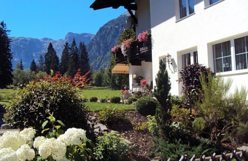 Pertisau Apartment | Doppelzimmer Comfort - Pension Bergheim