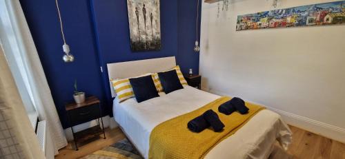 Streatham Hill House | Double Bed at Cozy Hailsham