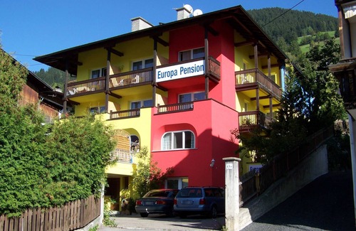 Fliess Apartment | Double bed room with breakfast - Europa Pension Tirol