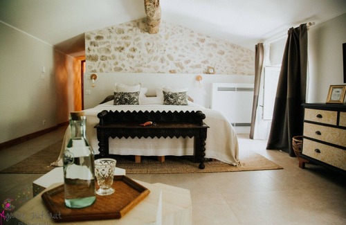 Saint-Jeannet House | Double or Twin-Comfort-Ensuite-Garden view