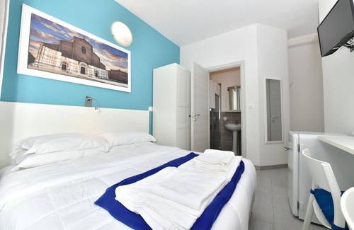 San Lazzaro di Savena House | Double room with private bathroom
