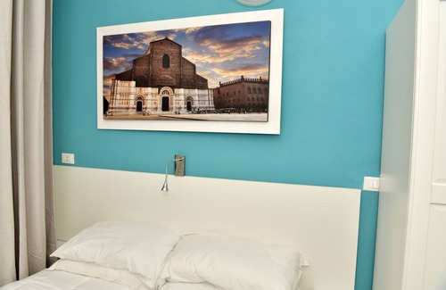 San Lazzaro di Savena House | Double room with private bathroom