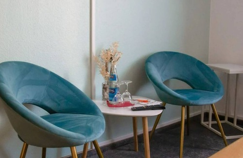 Bad Soden-Salmuenster Apartment | Double room, 24 sqm with shower and WC