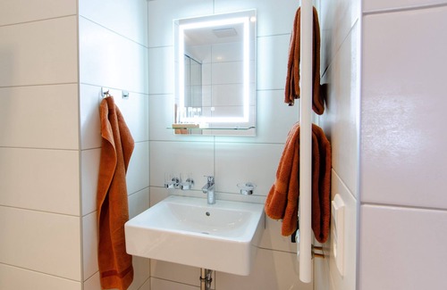 Haslach im Kinzigtal Apartment | Double Room 3 with Balcony and Wi-Fi