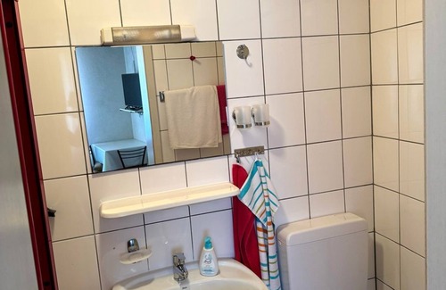 Ober-Florsheim Apartment | Double room 1 - Gästehaus Schröder