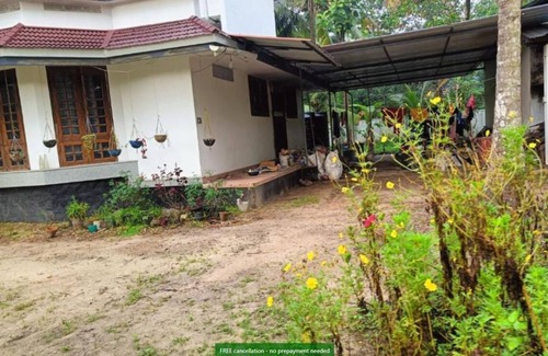 Pattanakkad House | Double room #2 @PEACE HOME STAY