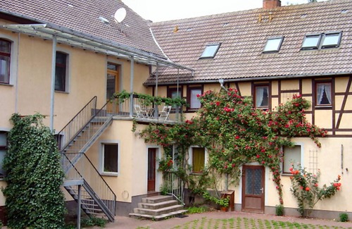 Wickerode Apartment | Double room 5 (3 p.) - Ferienwohng. u. Zimmer Goldschmidt