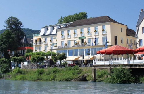 Bad Breisig House | Double room bath or shower/WC - Hotel Rhein-Residenz