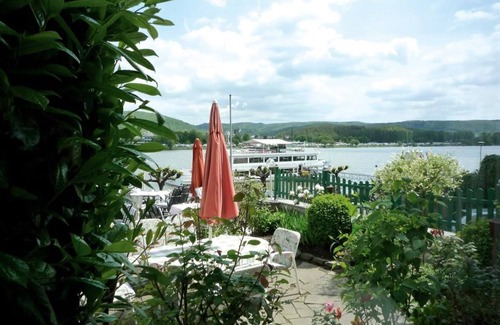 Bad Breisig House | Double room bath or shower/WC - Hotel Rhein-Residenz