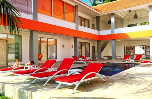 Bondalem Apartment | Double Room beachfront 11-bedroom compound