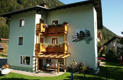 Mallnitz Bed & Breakfast | Double room, shower or bath, balcony - Pension Jägerhof