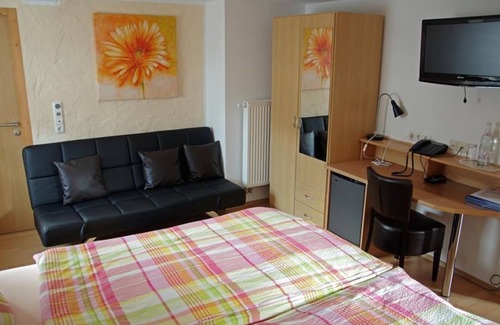 Hillesheim Bed & Breakfast | Double Room Shower/WC (NR) - Gästehaus Kloep