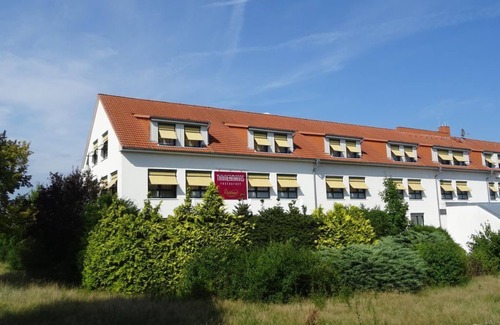Radeberg House | Double room, shower, WC - Hotel Sportwelt Radeberg