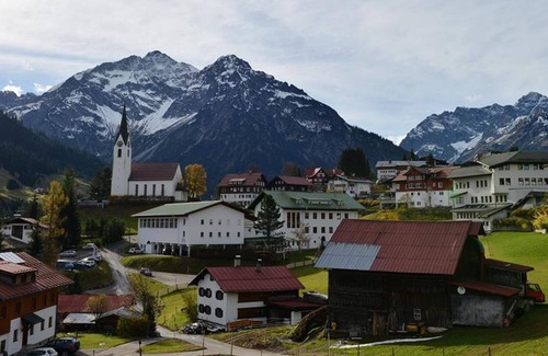 Hirschegg House | Double room with bath, WC "43 46 48 49" - Herzen`s Landhaus