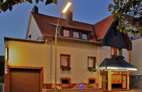 Glosingen Apartment | Double room with shared shower no. 1 and 2