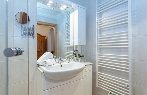 Woerth House | Double room with shower, toilet - Andrelwirt, * Hotel Landgasthof