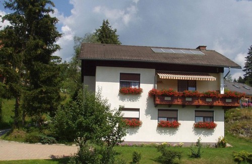 Mariahof Apartment | Double room with shower, WC - Angelika Zischmayer