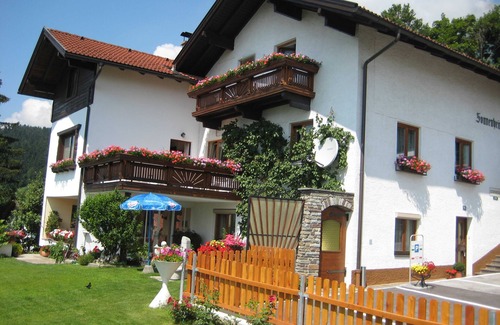 Thaur Apartment | Double room with shower and WC 5 - Gästehaus Sonnenheim