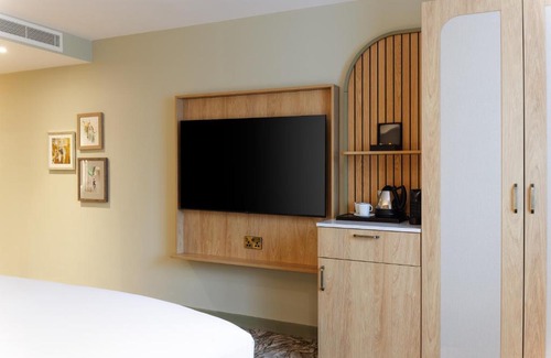 Bradley Stoke Hotel | DoubleTree by Hilton Bristol North