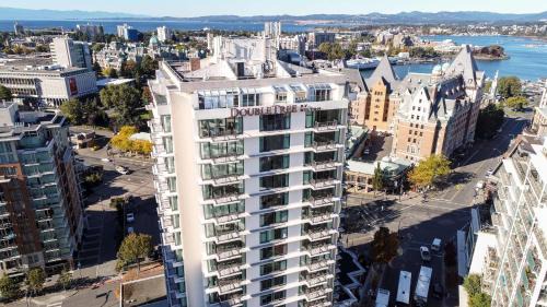 Downtown Victoria Hotel | DoubleTree by Hilton Hotel & Suites Victoria