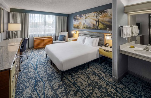 Northeast Park Hill Hotel | DoubleTree by Hilton Hotel Denver