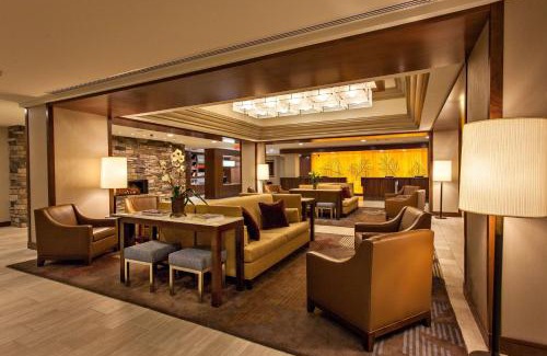 Green Tree Hotel | DoubleTree by Hilton Pittsburgh-Green Tree