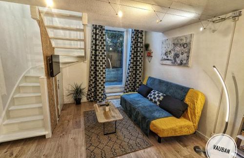 Quartier Administrations Apartment | Douceur Nîmoise en centre ville - RDC et extérieur