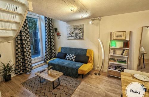 Quartier Administrations Apartment | Douceur Nîmoise en centre ville - RDC et extérieur