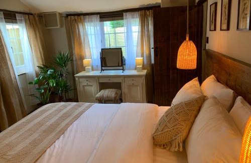 Churchill Apartment | Dovecote Cotswold Cottages