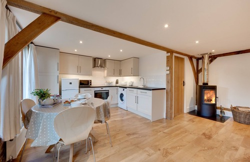 Broad Oak House | Doves Barn - One Bedroom House, Sleeps 2
