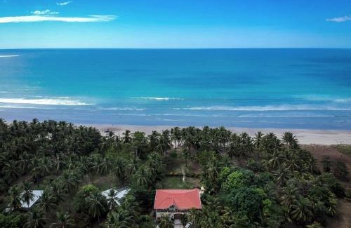 San Francisco de Coyote Apartment | Down By The Sea, the beachfront Apartment