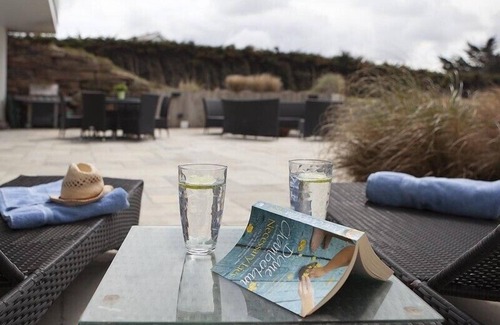Trebetherick Cottage | DOWNALONG, pet friendly in Daymer Bay
