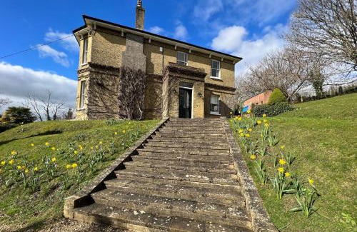 Brading House | Downedge