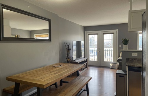 Fort McMurray Condo | Downtown 2b/2b Condo w/Balcony/Bbq/Laundry/View!