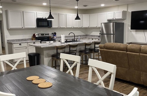 Stanton Apartment | Downtown 3-Bedroom Apartment
