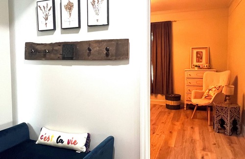 Rome Apartment | Downtown Brick-Rome Retreat, 2 Bedroom/2Bathroom and 2 Sleeper Sofas