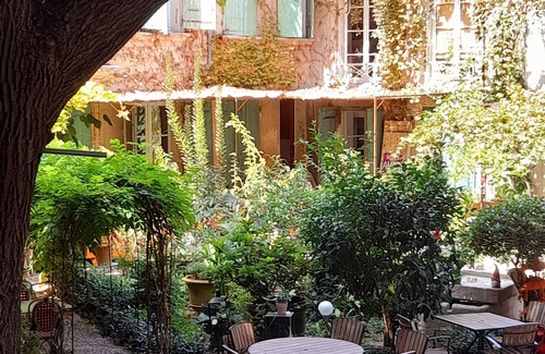 Avignon City Centre Apartment | Downtown/calm and functional 65m2/1 bedroom