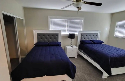 Lincoln Acres House | Downtown Chula Vista Gem - Ideal VRBO Retreat