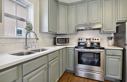 Pass Christian Cottage | Downtown Coastal Escape/Walk to Beach & Shops
