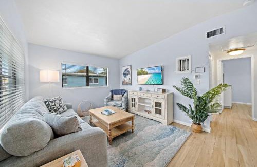 Cocoa Beach Apartment | Downtown Cottage - Walk to the Beach & Restaurants