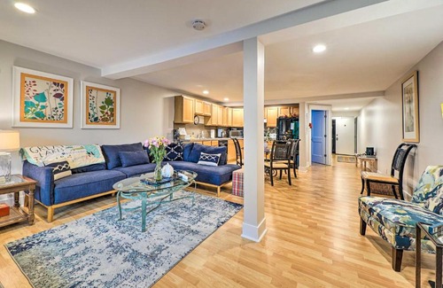 Grand Haven Apartment | Downtown Grand Haven Apt Less Than 1 Mi to Lake Michigan