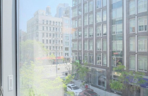 Bowery Apartment | Downtown Luxurious 1-Bedroom Apartment - Incredible Location