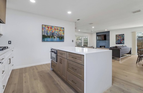 Rosewood House | Downtown Retreat - Cul-de-sac