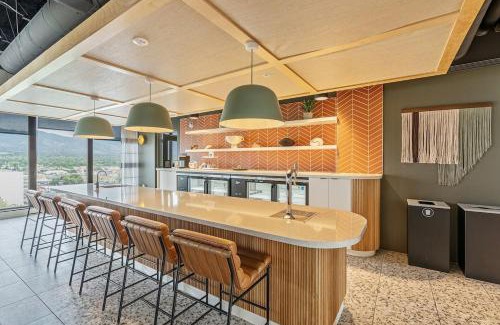 Downtown Salt Lake City Apartment | Downtown Studio - Gym - Parking - PetsOK