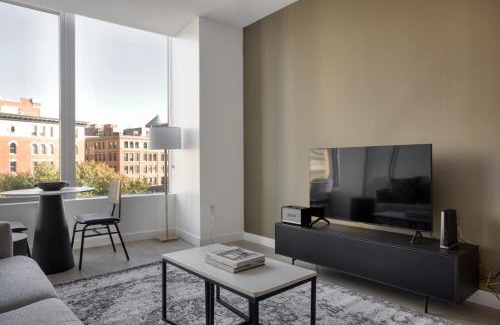 Chinatown Apartment | DowntownFinancial District 1br w wd gym BOS-799
