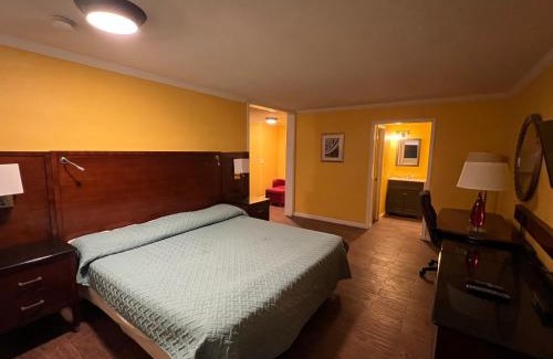Fayette Hotel | Dragon INN & Suites