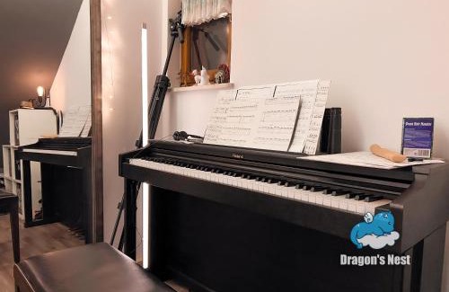 Schwaig bei Nuernberg Apartment | Dragon’s Nest: Cozy & modern attic loft Nuremberg