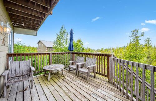 Northern Bruce Peninsula House | Dragonfly Cove - Nature-inspired Lakeside Living