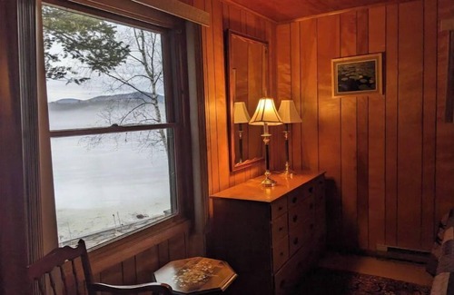 Owls Head House | Dragonfly -Lakefront Cottage